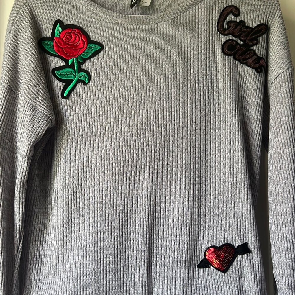 Omg!!! Super nice sweatshirt